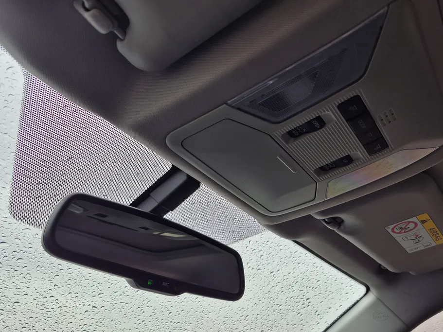 2024 Toyota RAV4 XLE HEV 