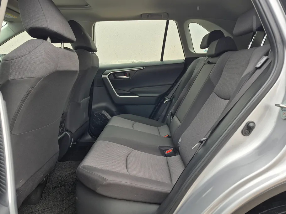 2024 Toyota RAV4 XLE HEV 