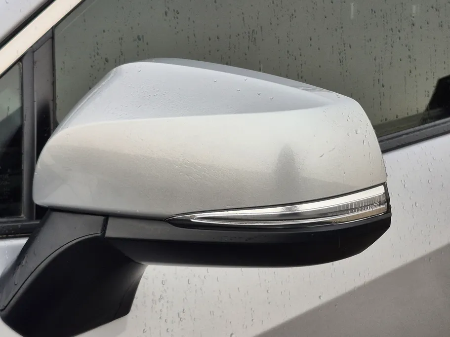 2024 Toyota RAV4 XLE HEV 