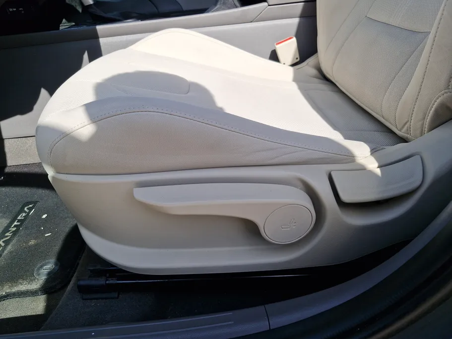 2024 Hyundai Elantra Smart 