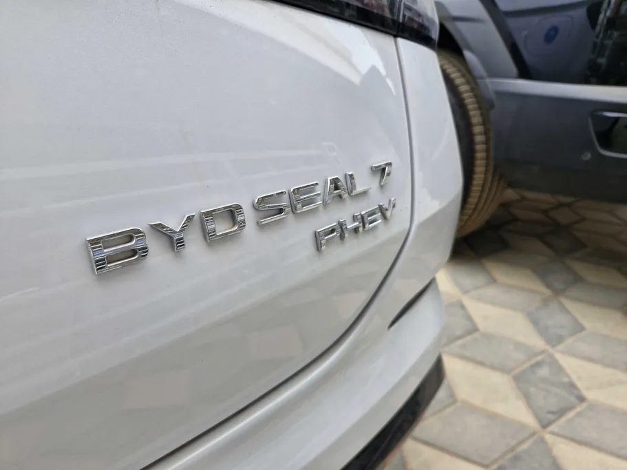 2026 BYD Seal 7 Premium 