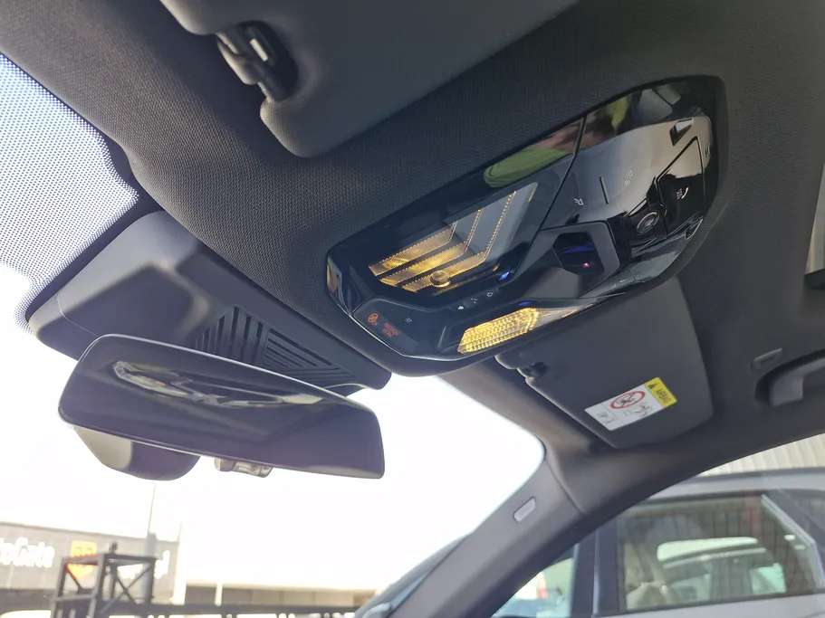 بي ام دبليو الفئة الخامسة 520i 2024 