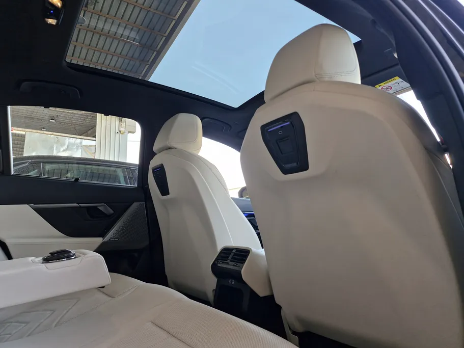 بي ام دبليو الفئة الخامسة 520i 2024 