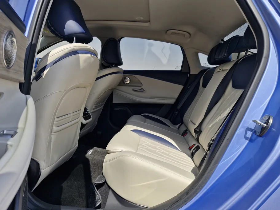 شيري اريزو 8 لاكجرى 2024 