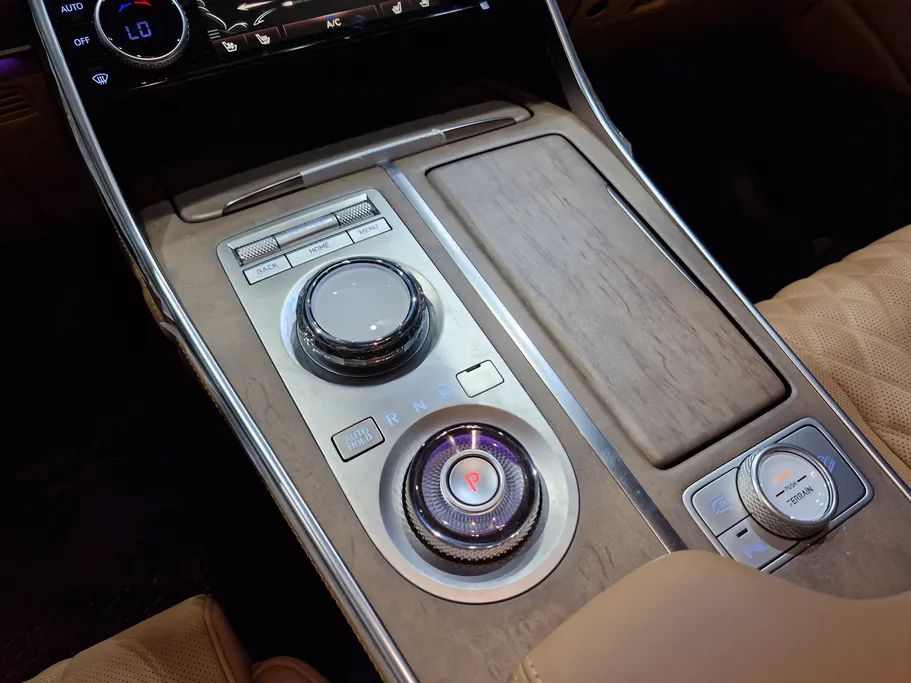 جينيسيس GV80 Royal 2024 