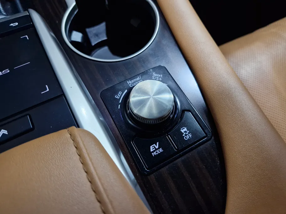 لكزس RX 450 H 2020 