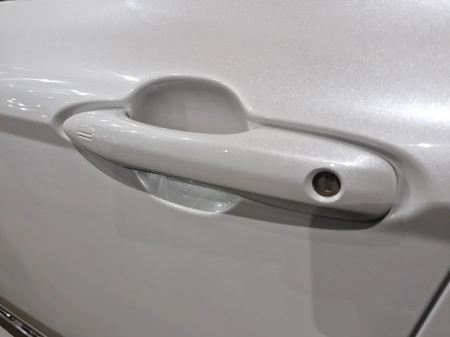 تويوتا كامري LE 2025 