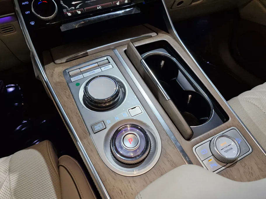 جينيسيس GV80 Royal 2024 