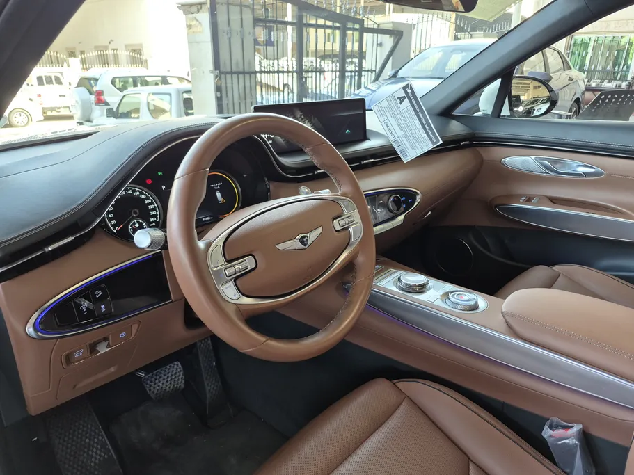 جينيسيس GV70 بريستيج 2023 