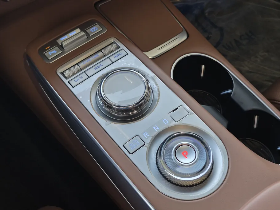 جينيسيس GV70 بريستيج 2023 