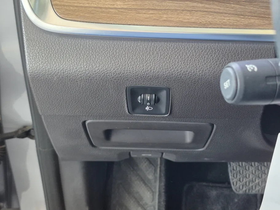 ام جي RX8 DEL 2021 