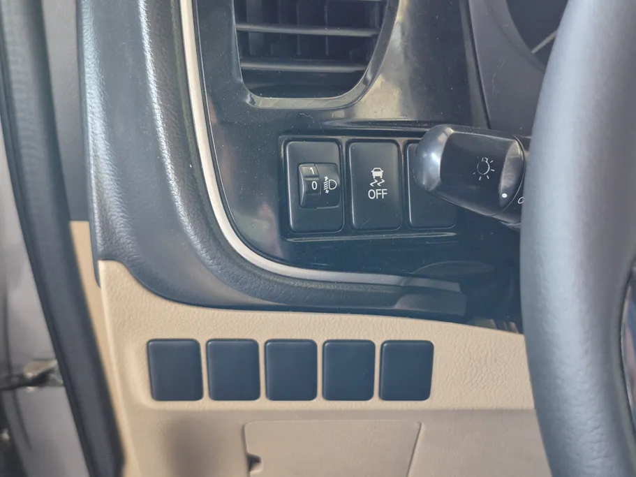 ميتسوبيشي اوتلاندر GLX 2021 