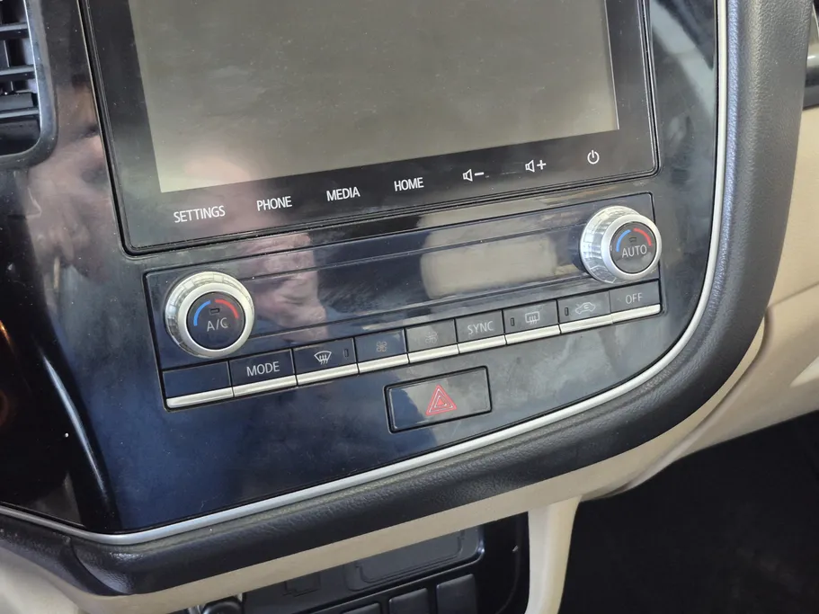 ميتسوبيشي اوتلاندر GLX 2021 