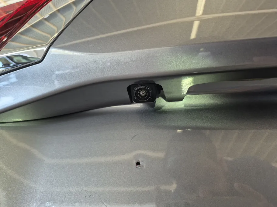 ميتسوبيشي اوتلاندر GLX 2021 