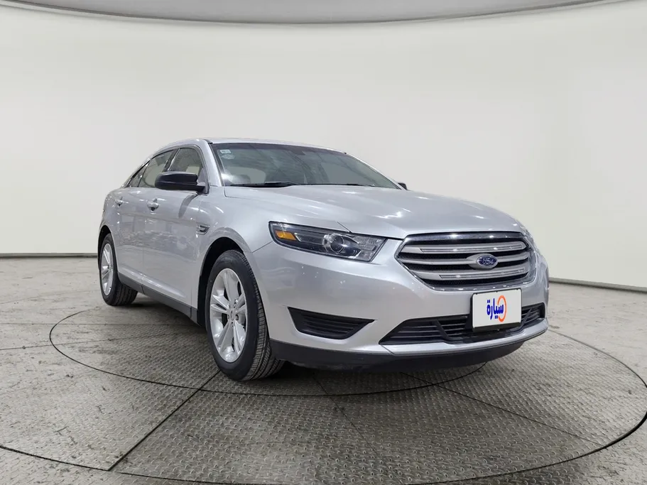 2018 Ford Taurus SE 