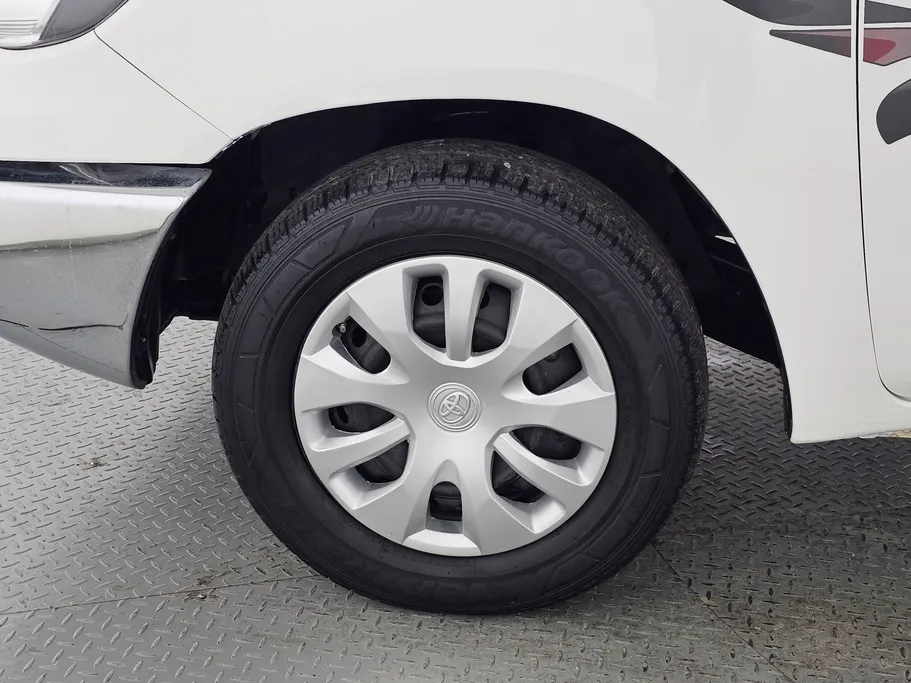 تويوتا هايلكس GL DSL 2022 