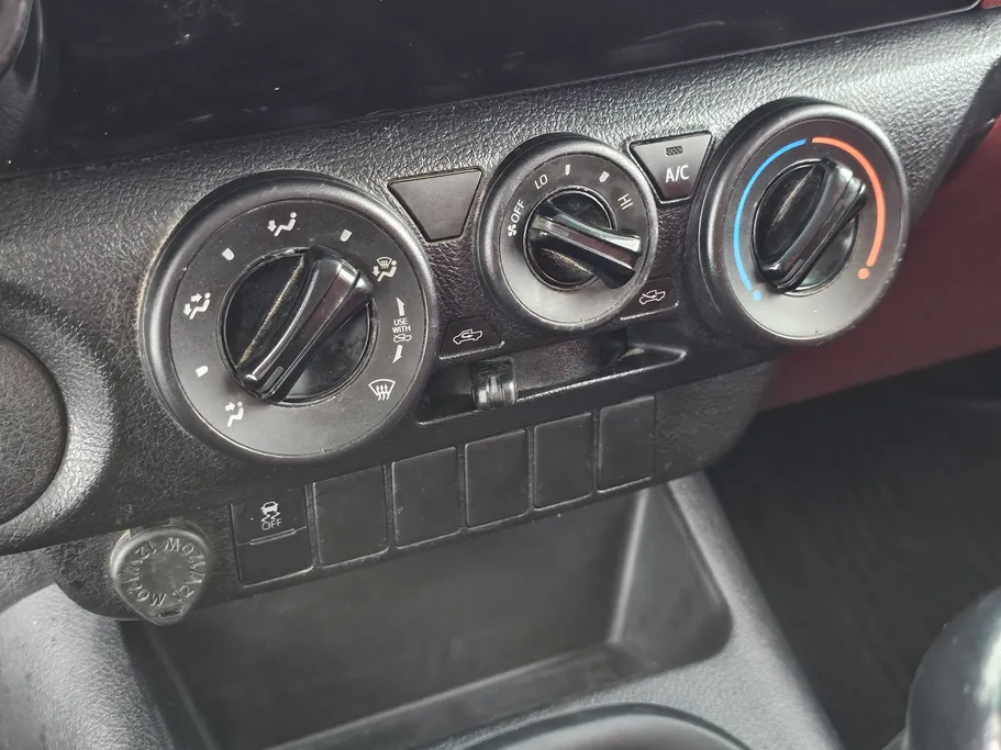 تويوتا هايلكس GL DSL 2022 