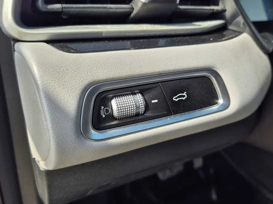 2023 Geely Emgrand GF 