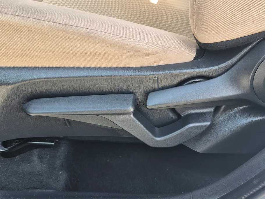 تويوتا يارس Y 2023 