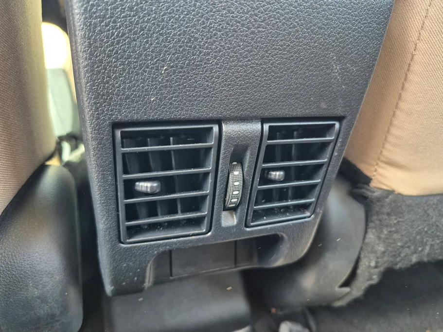 تويوتا يارس Y 2023 