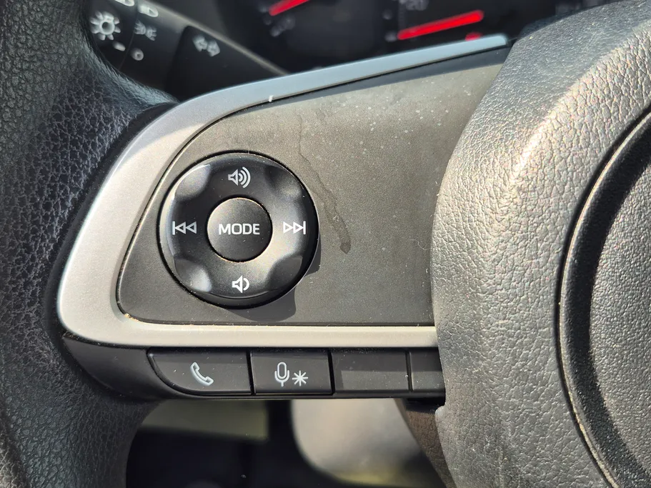 تويوتا يارس Y 2023 