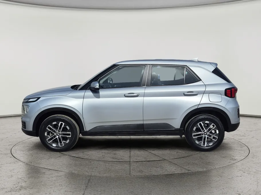 2024 Hyundai Venue Smart 