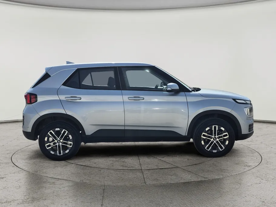 2024 Hyundai Venue Smart 