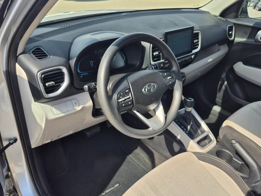 2024 Hyundai Venue Smart 