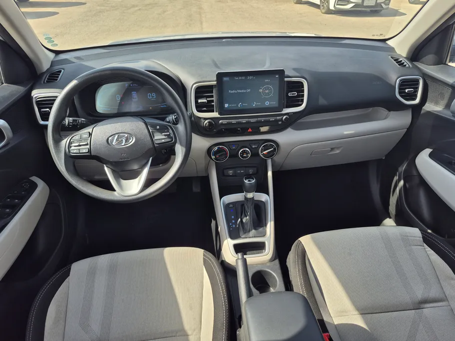 2024 Hyundai Venue Smart 
