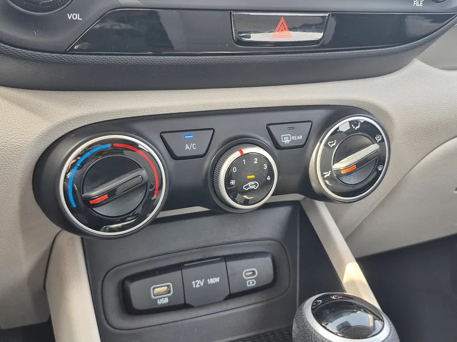 2024 Hyundai Venue Smart 