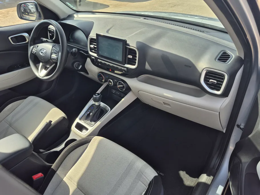 2024 Hyundai Venue Smart 