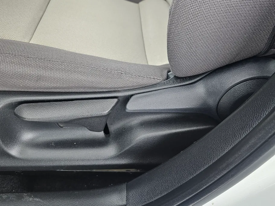 تويوتا كورولا XLI 2023 