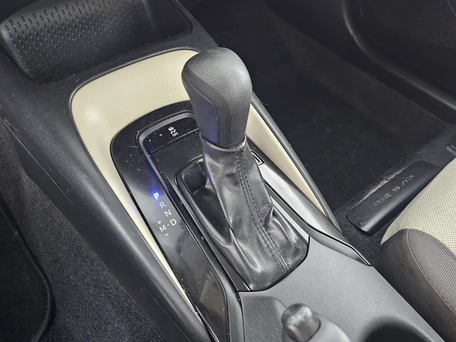 تويوتا كورولا XLI 2023 