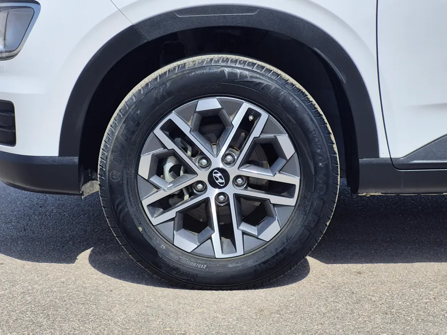 2024 Hyundai Venue Smart 