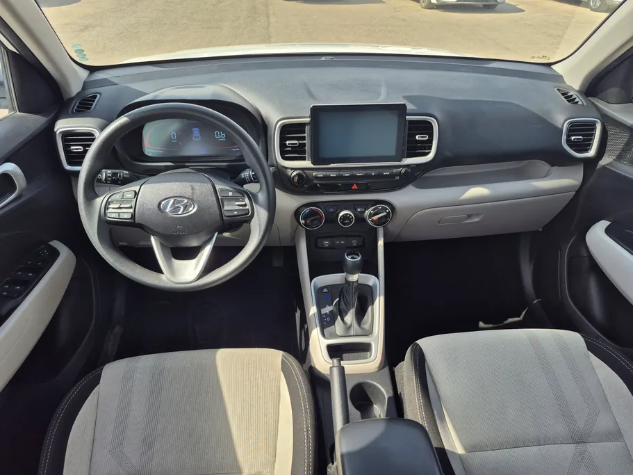 2024 Hyundai Venue Smart 