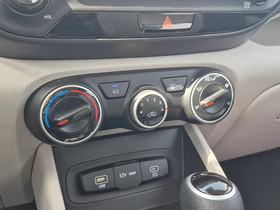 2024 Hyundai Venue Smart 