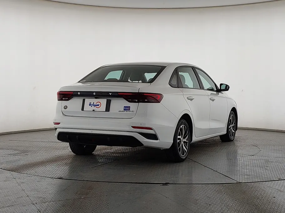 جيلي امجراند GS 2024 