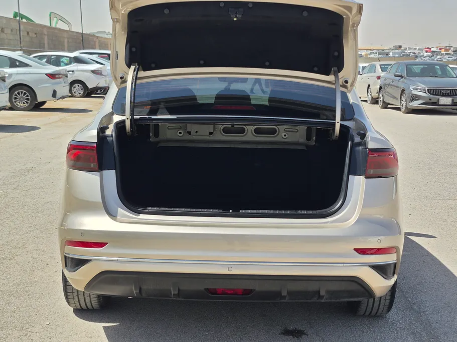 2023 Geely Emgrand GF 