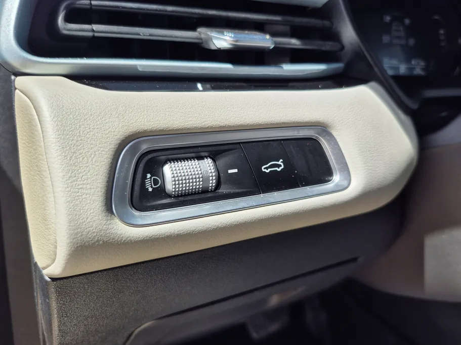 2023 Geely Emgrand GF 