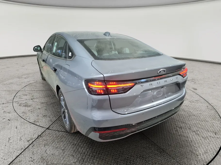 فورد تورس ترند الإصدار الجديد 2026 