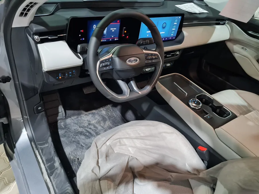 فورد تورس ترند الإصدار الجديد 2026 