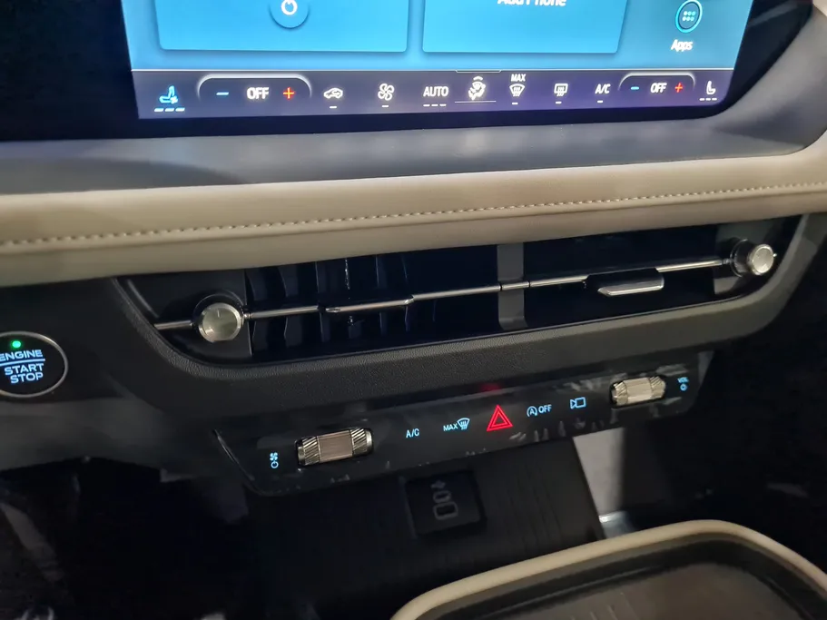 فورد تورس ترند الإصدار الجديد 2026 