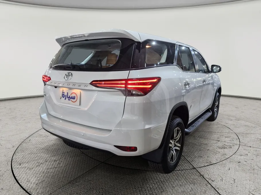 2025 Toyota Fortuner GX2 4x2 