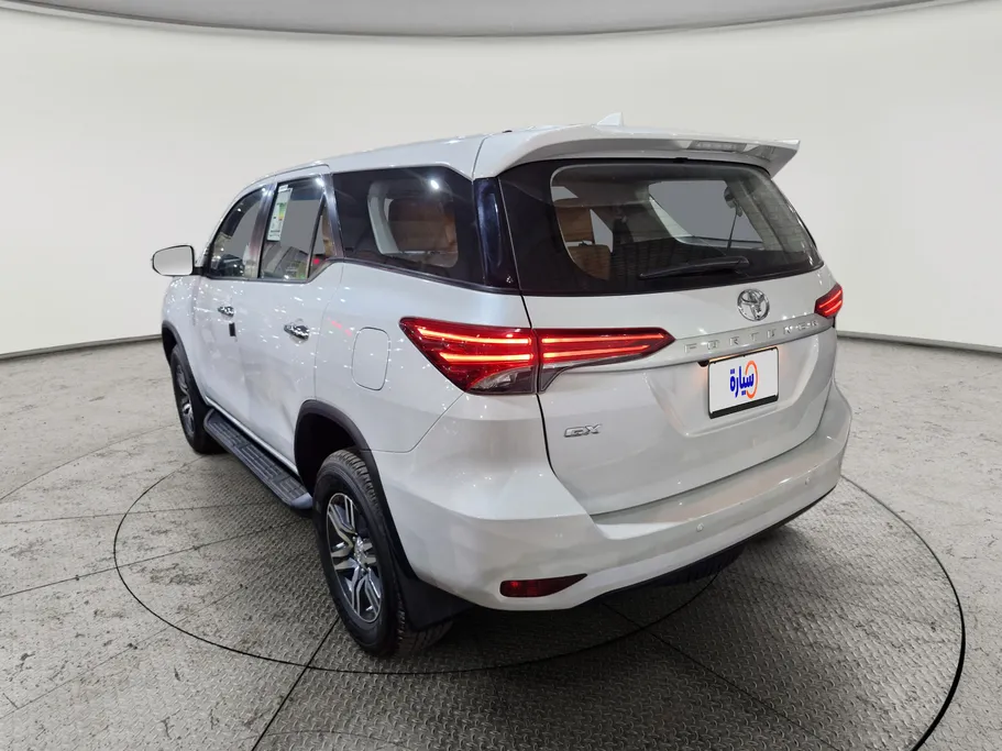 2025 Toyota Fortuner GX2 4x2 