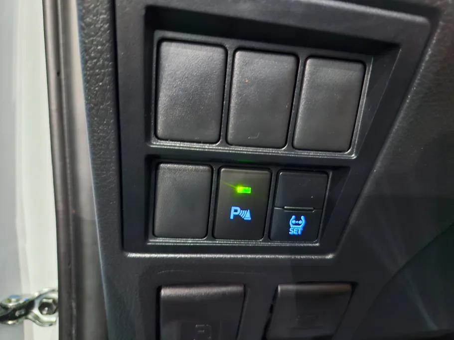 2025 Toyota Fortuner GX2 4x2 