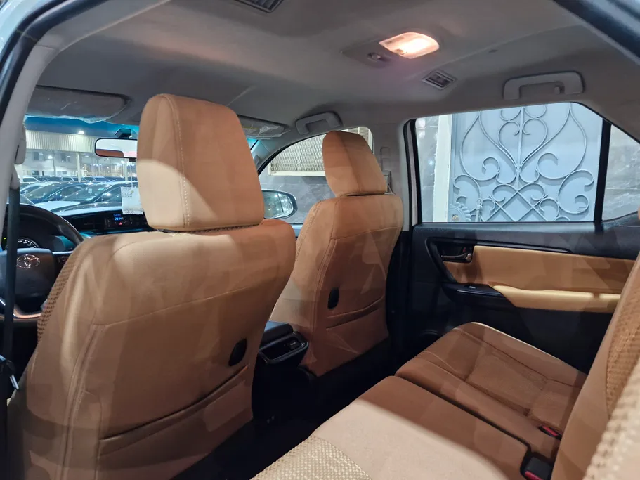 2025 Toyota Fortuner GX2 4x2 