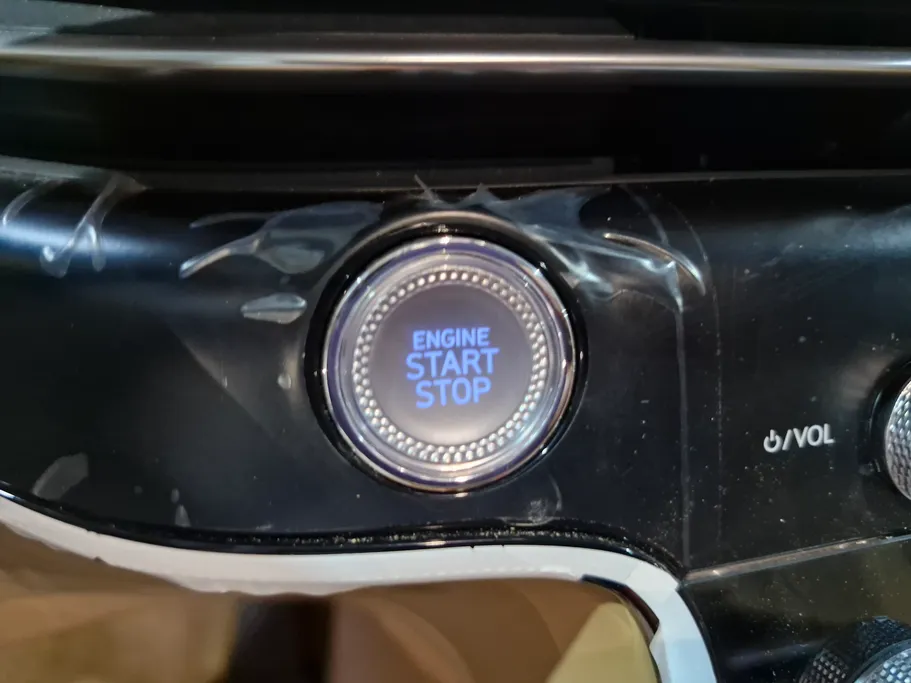 جينيسيس G80 PRESTIGE 2025 