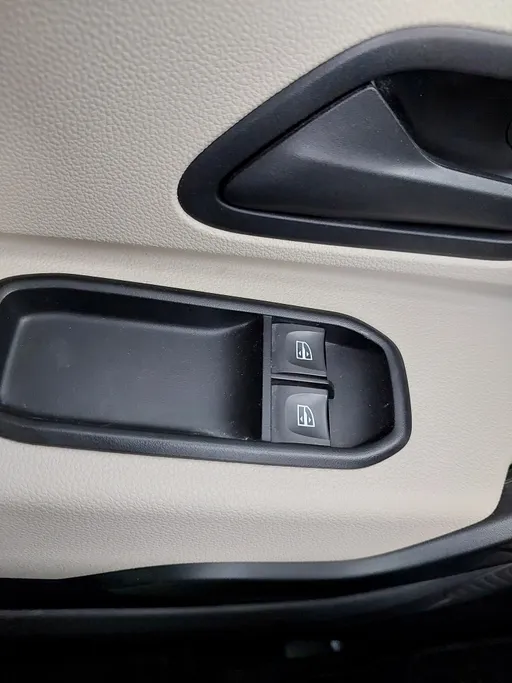 رينو داستر PE 2023 