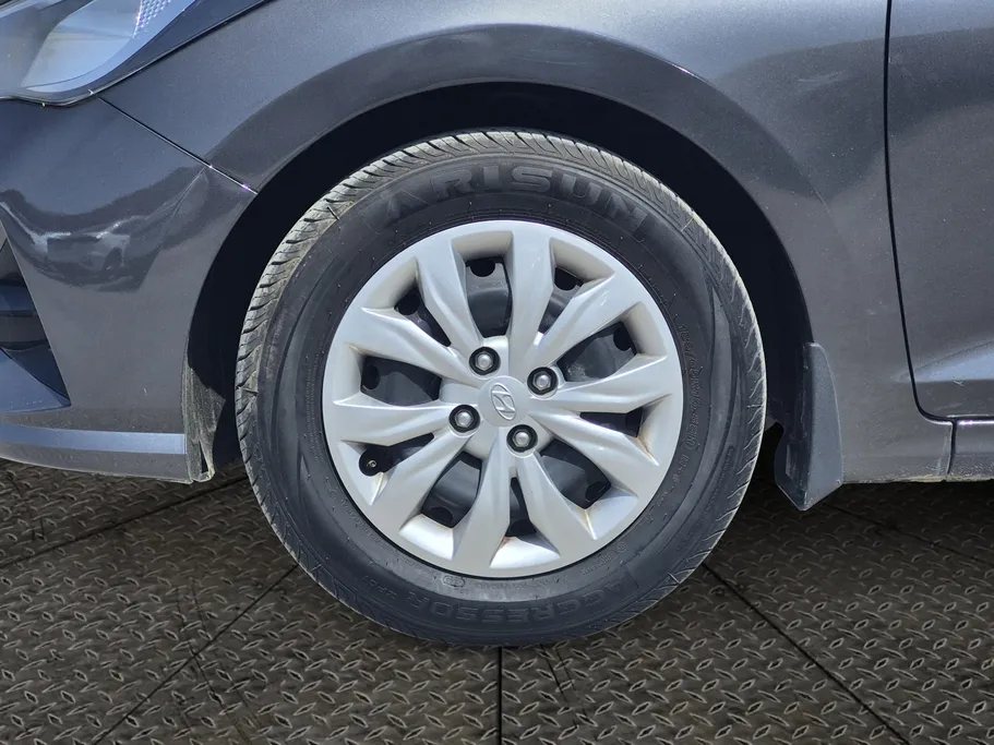 هيونداي اكسنت سمارت 2023 