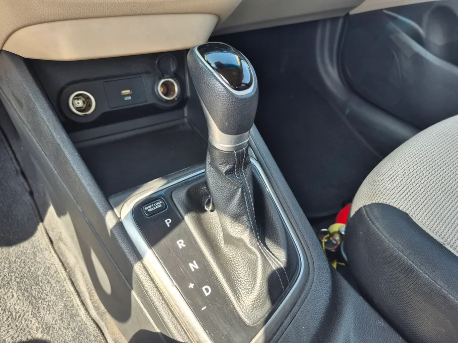 هيونداي اكسنت سمارت 2023 